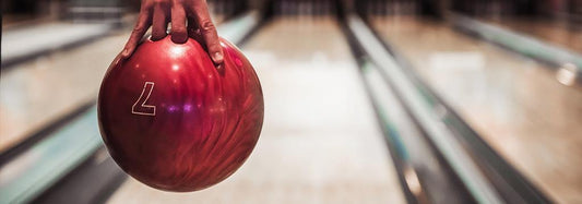 Wie man einen Bowlingball wieder aufbereitet / einen neuen Glanz verpasst - Schleiftitan.de